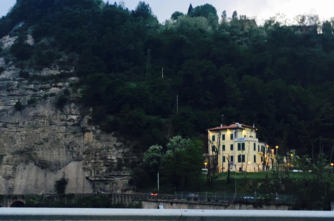 Villa Del Sasso ซาสโซ มาร์โคนิ ภายนอก รูปภาพ