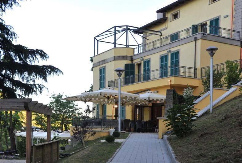 Villa Del Sasso ซาสโซ มาร์โคนิ ภายนอก รูปภาพ